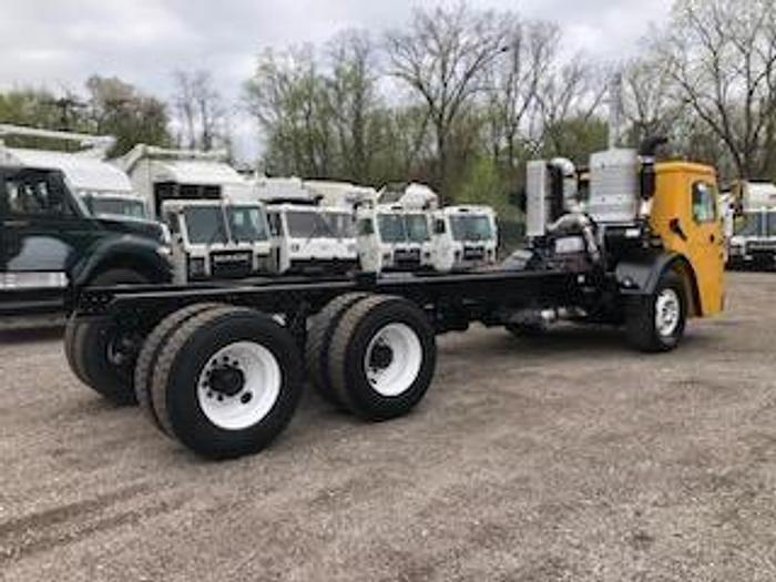 Used 2012 MACK CHASSIS