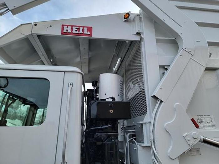 Used 2020 MACK FRONT LOAD TRUCK