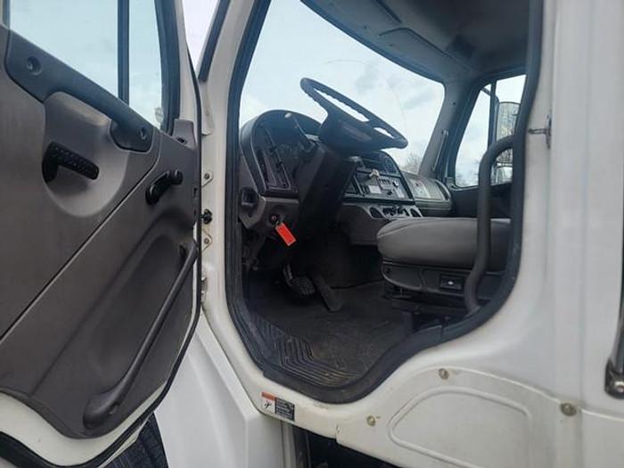 Used 2014 FREIGHTLINER REAR LOAD TRUCK