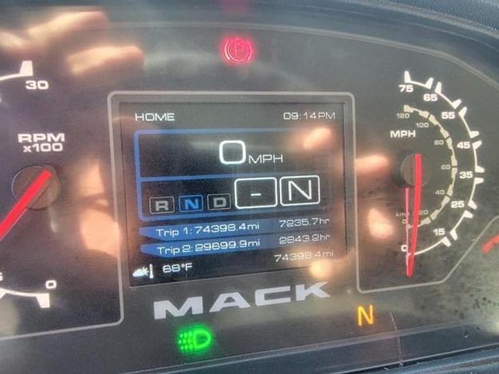 Used 2018 MACK AUTOMATED SIDE LOAD TRUCK