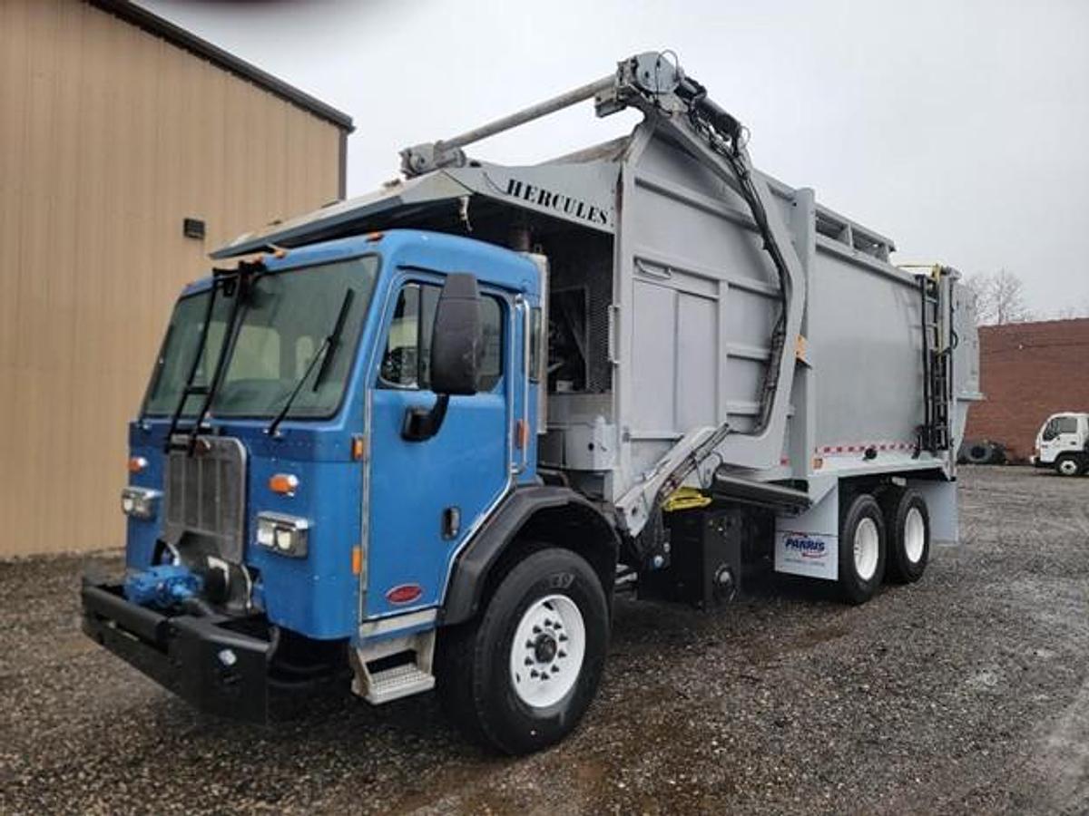 Used 2016 PETERBILT CNG FRONT LOAD TRUCK