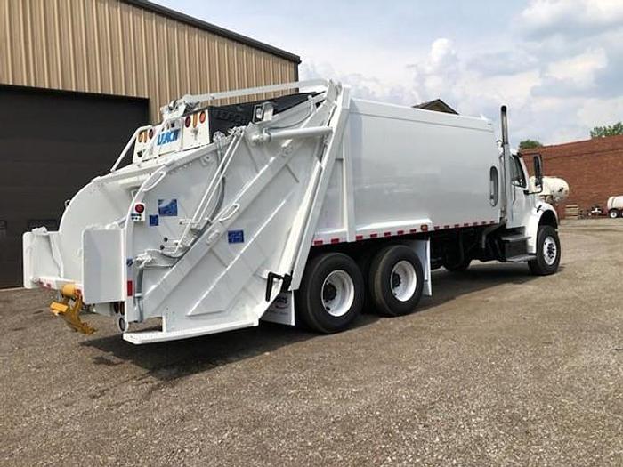 Used 2015 FREIGHTLINER REAR LOAD TRUCK