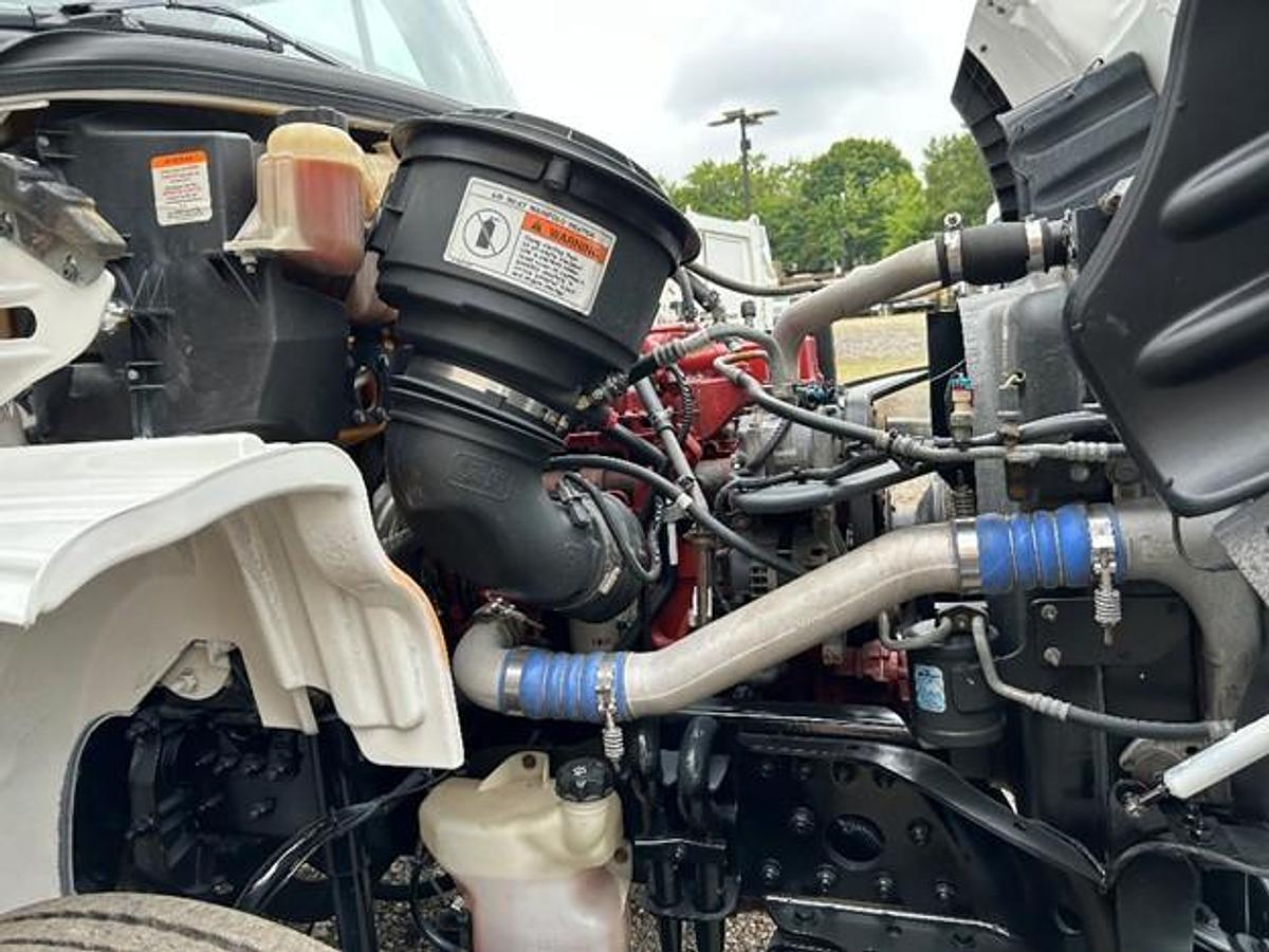 Used 2017 FREIGHTLINER REAR LOAD TRUCK