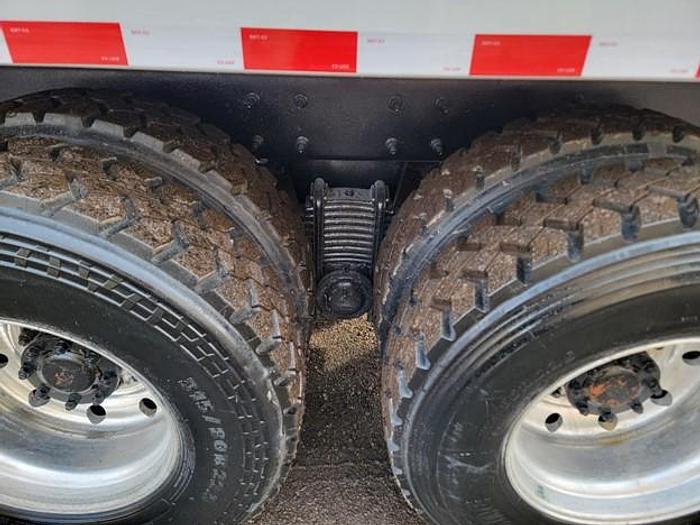 Used 2020 MACK FRONT LOAD TRUCK