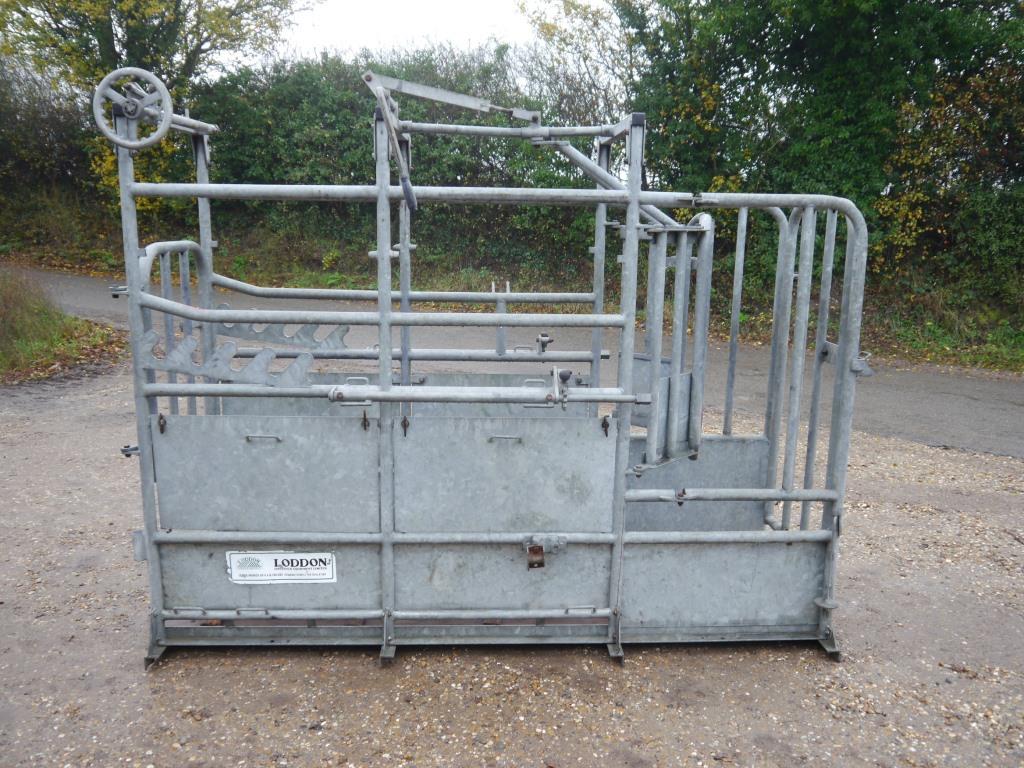 Used Loddon Cattle Crush