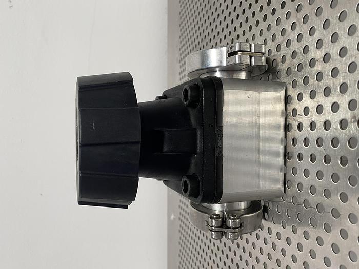 Used Edwards SP40K N 9Bar Speedivalve Diaphragm Valve w/ Gaskets and Clamps