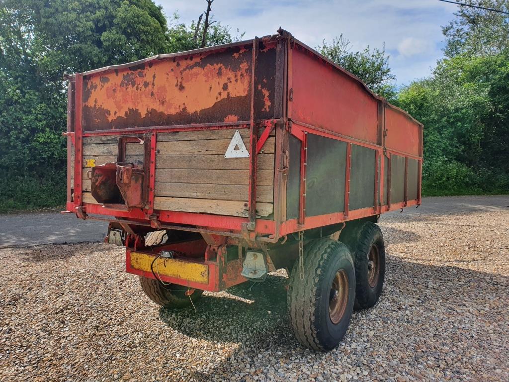 Used Pettit Tipping Trailer