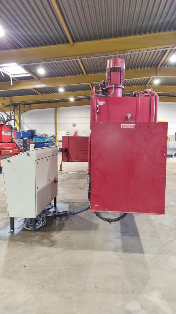 Used Paal Likon 275 D, Presskraft 80 t, Baujahr 2002 mit Trichter und Drahtzugstation