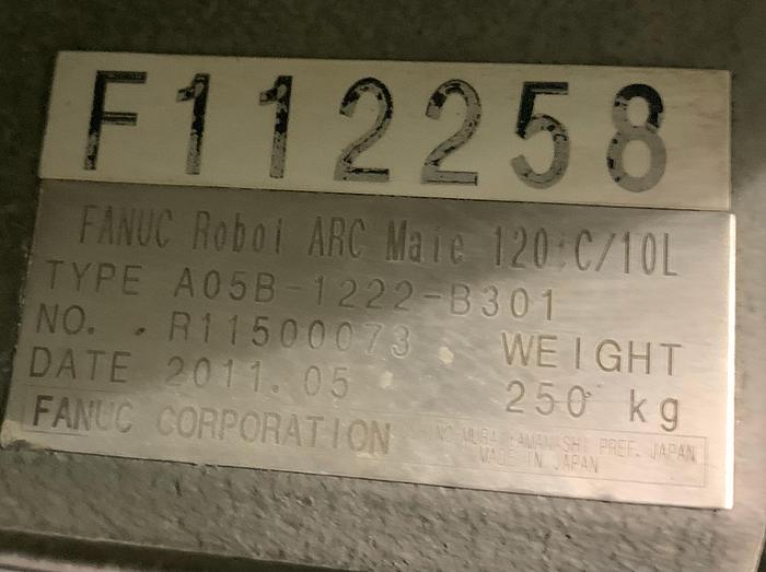 Used FANUC ARCMATE 120iC/10L 6 AXIS CNC MIG WELDING ROBOT WITH R30iA CONTROLLER