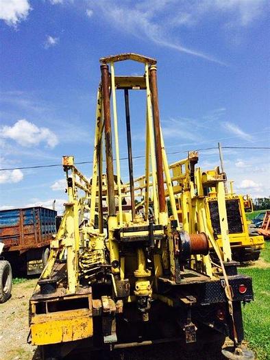 Used 1970 Mobile B52 Drill Rig