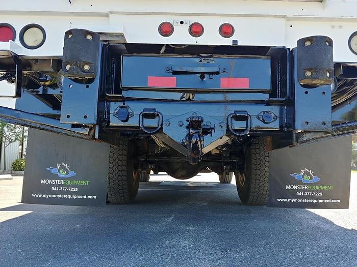Used Altec AM855 60ft Over-center Bucket Boom on 2009 Chevrolet C8500 Utility Truck - 09489