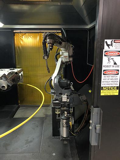 Used 2016 MILLER PERFORMARC  PA550HW ROBOTIC WELDING CELL
