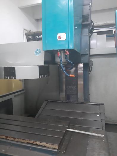 Used BRUGT VERTIKALT BEARBEJDNINGSCENTER FABRIKAT FEELER, MODEL FV 1000 SE