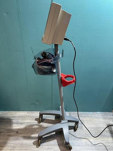 Gebraucht Datascope Accutorr Plus Patientenmonitor auf Trolley mit Blutdruckmanschette und SpO2 Fingersensor