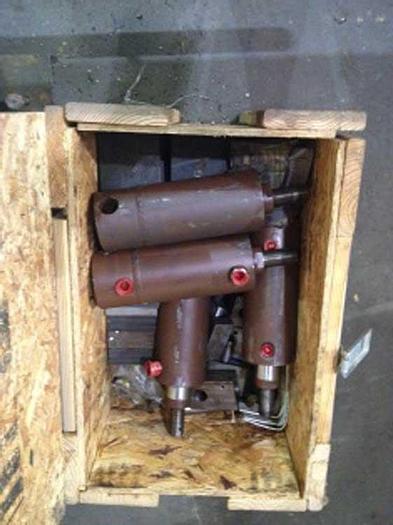 Used ROPER WHITNEY AM2611 FOLDING MACHINE (USED)