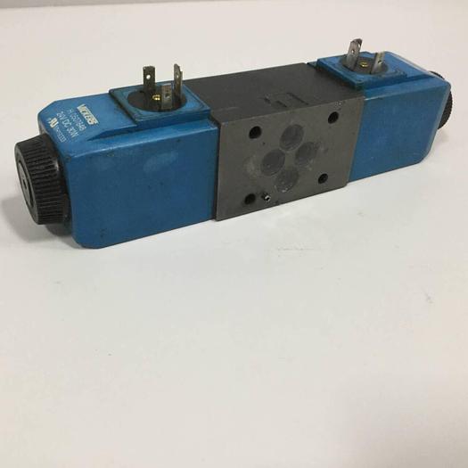 Used VICKERS Valve DG4V-3S-33C-M-U-H5-60 #90546