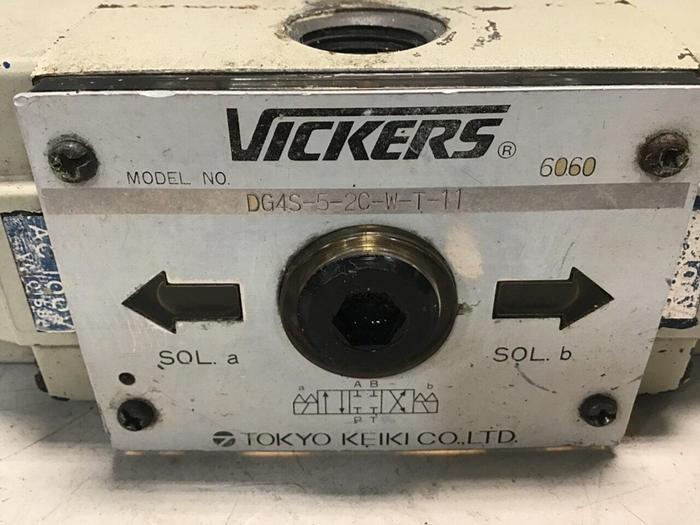 Used VICKERS Valve DG4S52CWT11 #138013