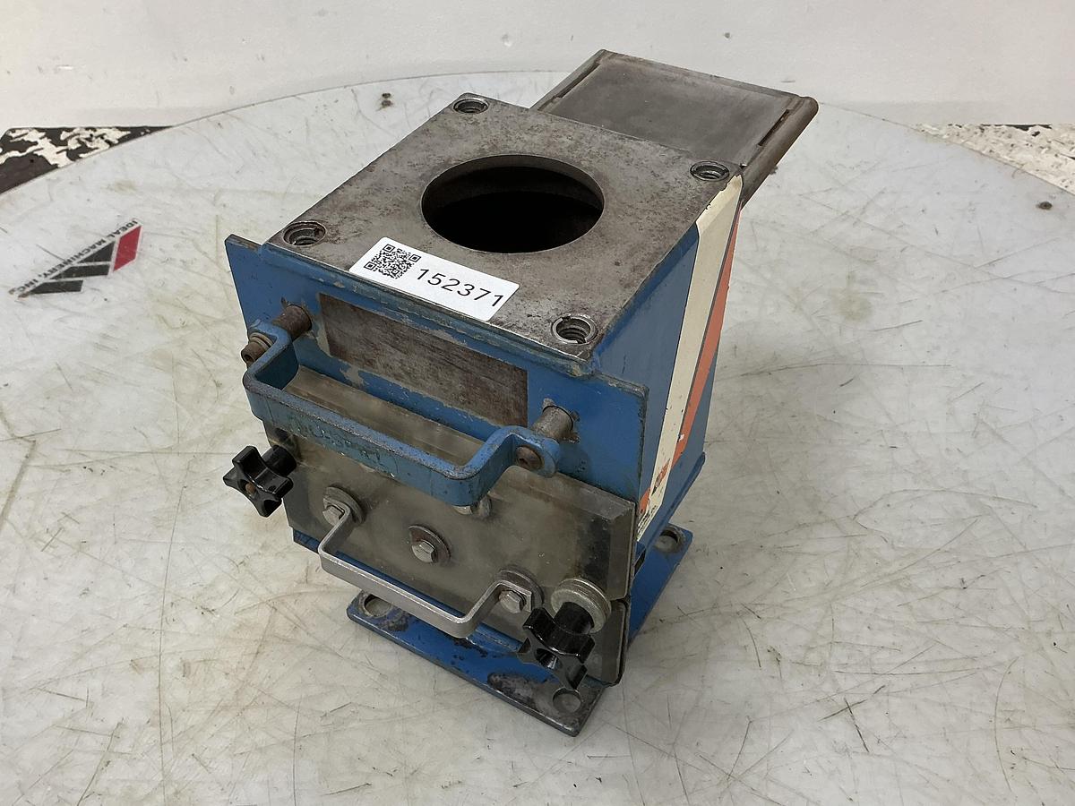 Used METAL FABRICATING NO MODEL NUMBER