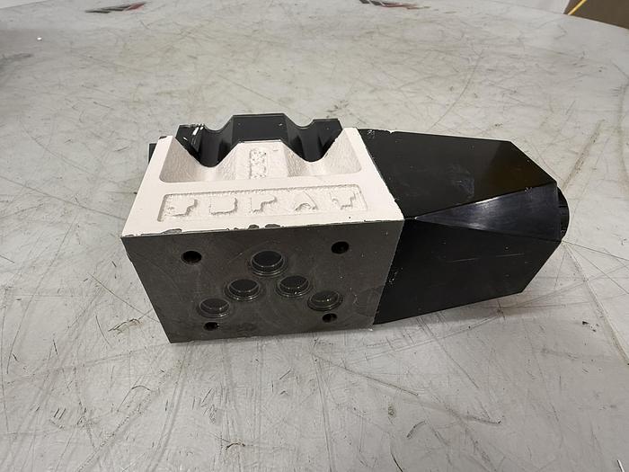 Used TOKIMEC DG4VS-5-0A-M-P7L-H-7-40