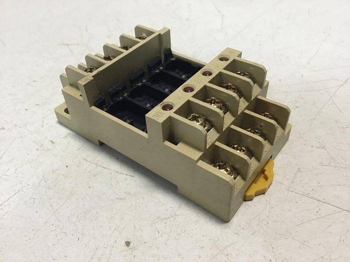 Used OMRON Relay Socket P6BF-4BND #119330