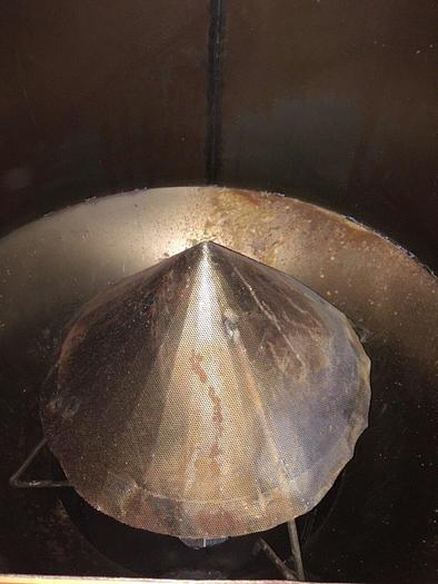 Used CONAIR FRANKLIN 735 LB Capacity Drying Hopper w/ Shutoff 1805390400 Used