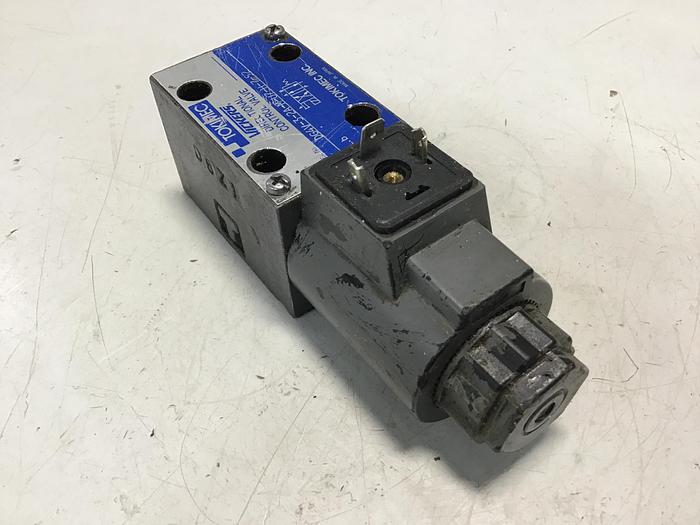 Used VICKERS DG4V-3-2A-M-U7-H-7-52