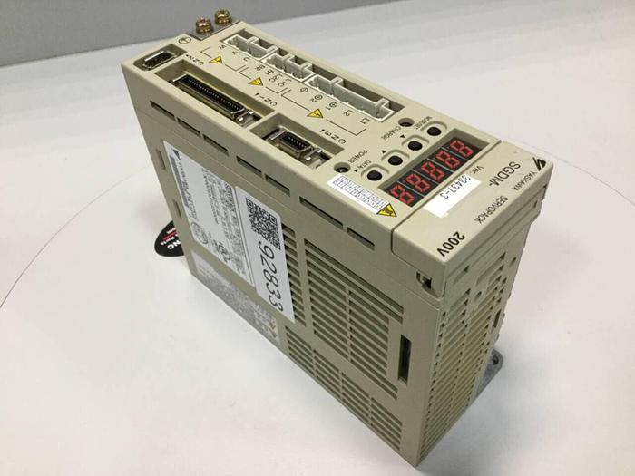 Used YASKAWA Servo Drive SGDM-04ADAY360 #92834