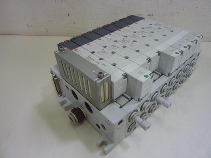 Used SMC Control Block w/ Valves VQ4300-5 #66057
