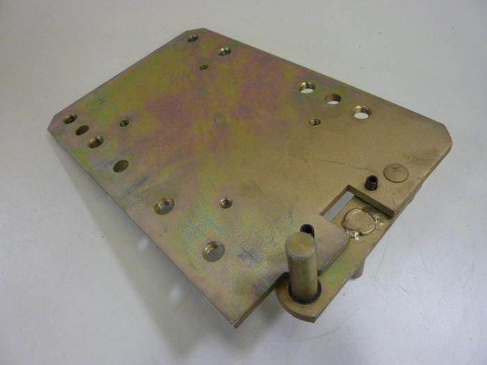 SQUARE D Disconnect Switch Backplate 9422 G2 #53051