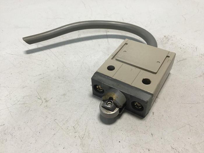 Used OMRON Limit Switch D4C-9049 #128486