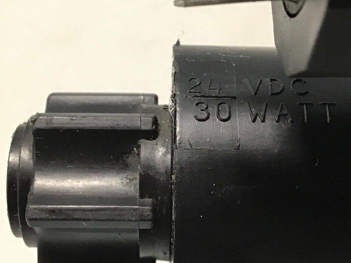 Used PARKER Hydraulic Valve D1VW020BNJGG5 #111653