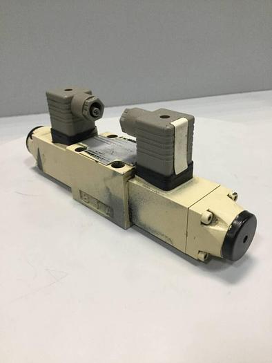 Used REXROTH Valve 4WE6E51AG24N9K4V #96958