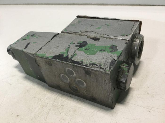 Used PARKER Directional Control Valve R6V7YHH 21 #103025