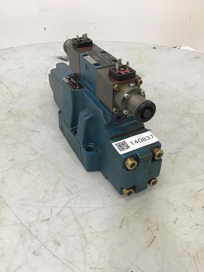 Used REXROTH 4WRZ25W132551/6A24NEZ4/M