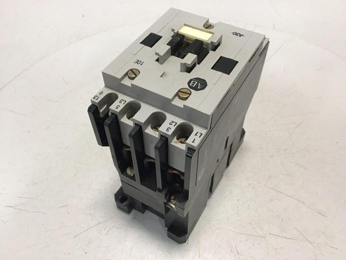 Used ALLEN BRADLEY Contactor 100-A30N.3 SER B #120075