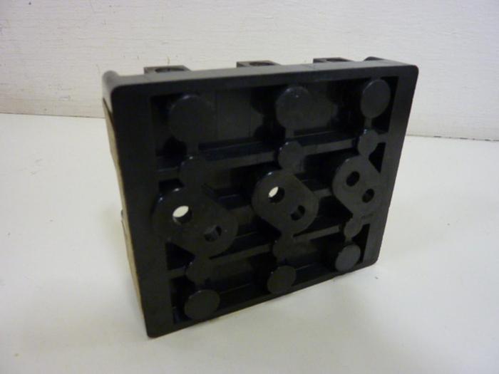 Used BUSSMANN 30 Amp Fuse Holder T60030-3CR #59240