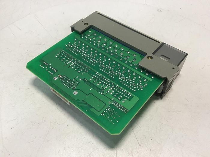 Used ALLEN BRADLEY Input Module 1746-IV16 SER C #78572