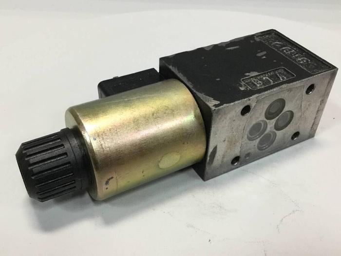 Used PARKER Valve D1VW20HNJP75 #98901