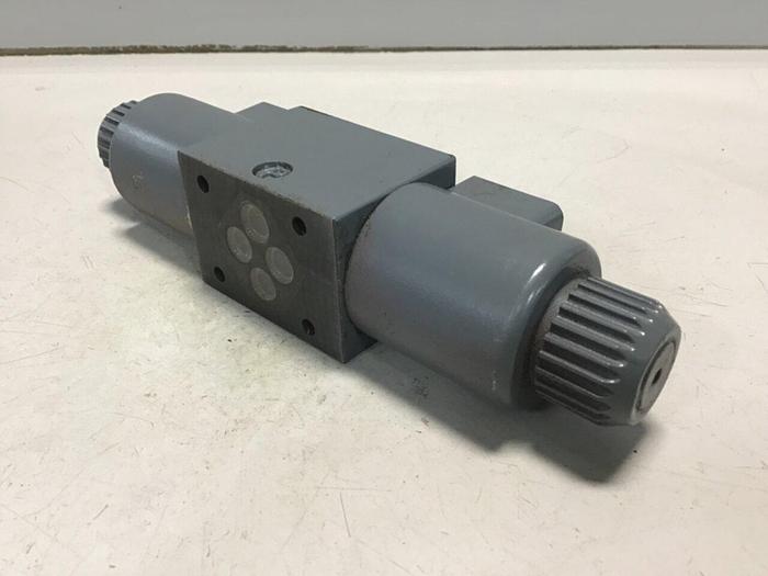 Used BOSCH Valve 0 810 091 240 #142064