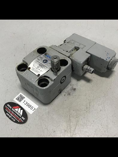 Used VICKERS Valve CG5060AFMUHL7110 #139880