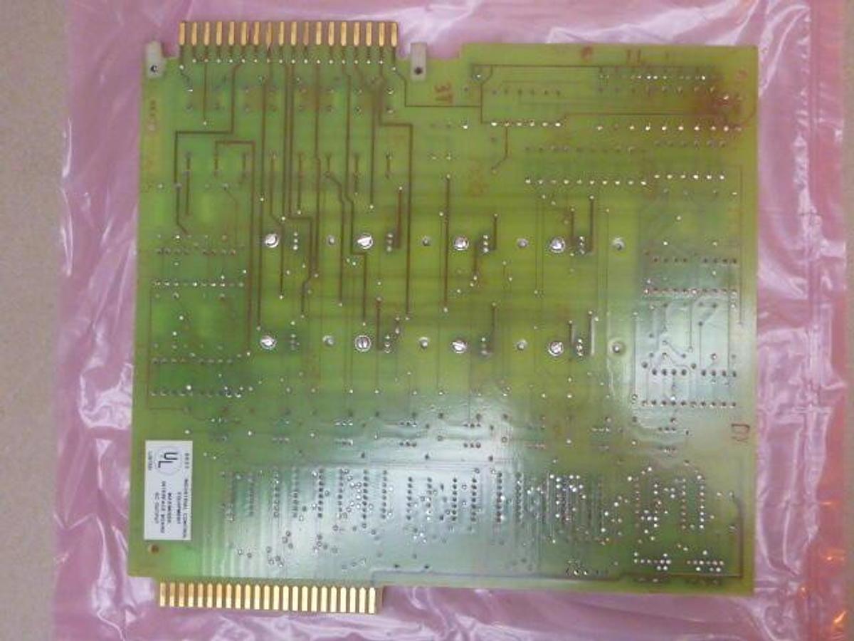 Used CINCINNATI MILACRON Output Board 3-531-3563A USED