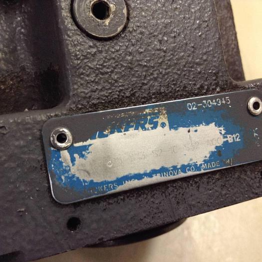 Used VICKERS Directional Valve DG4V-3S-2AL-M-U-HL7-60-EN490 #81207