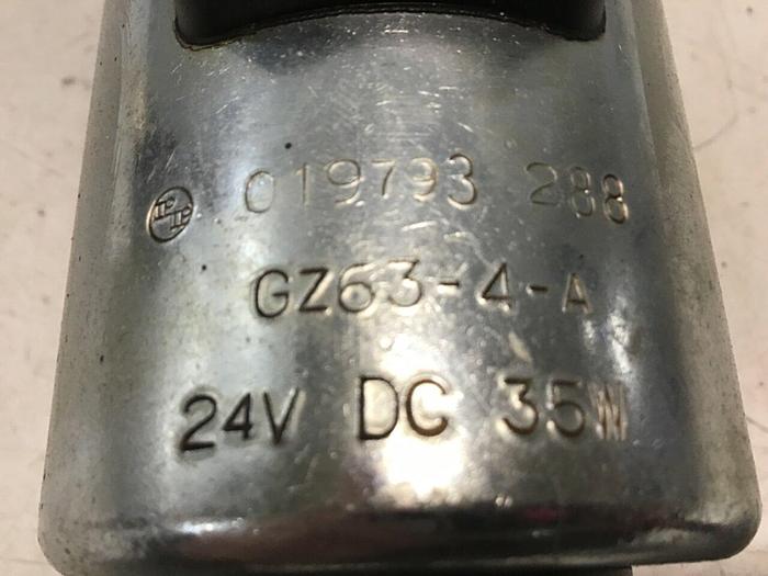 Used MANNESMANN REXROTH Valve 4WE10E32/CG24N9Z4 USED