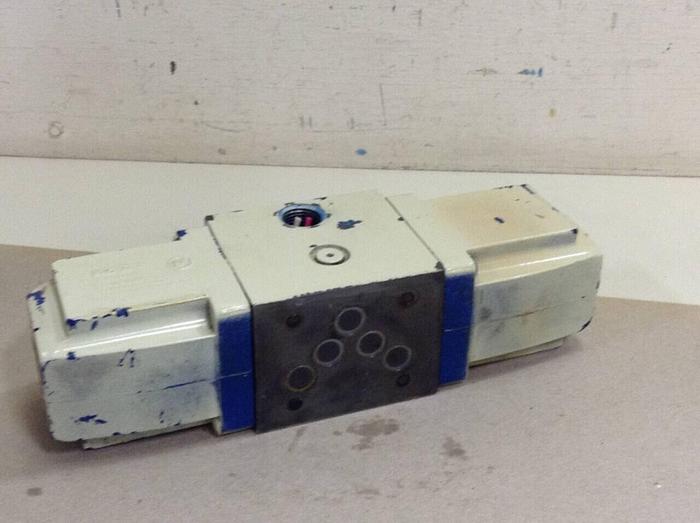 Used VICKERS Directional Valve 434917DG4S4016CWB50 #67750