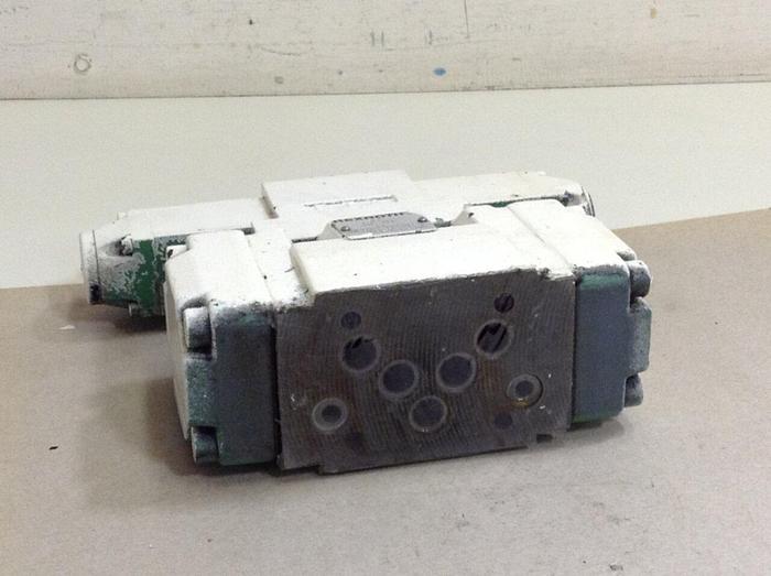 Used REXROTH Valve 4WE6J51AG24N9K4B10V #67805