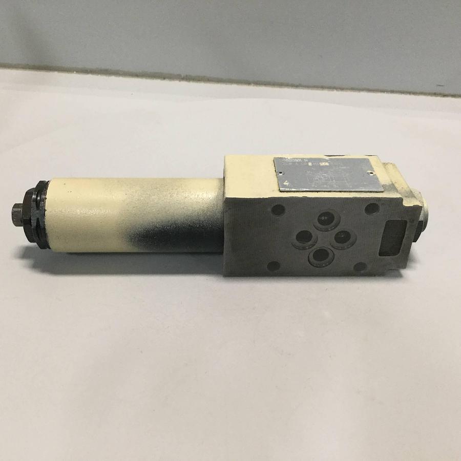 Used REXROTH Valve ZDR6DP240150YM12 Used