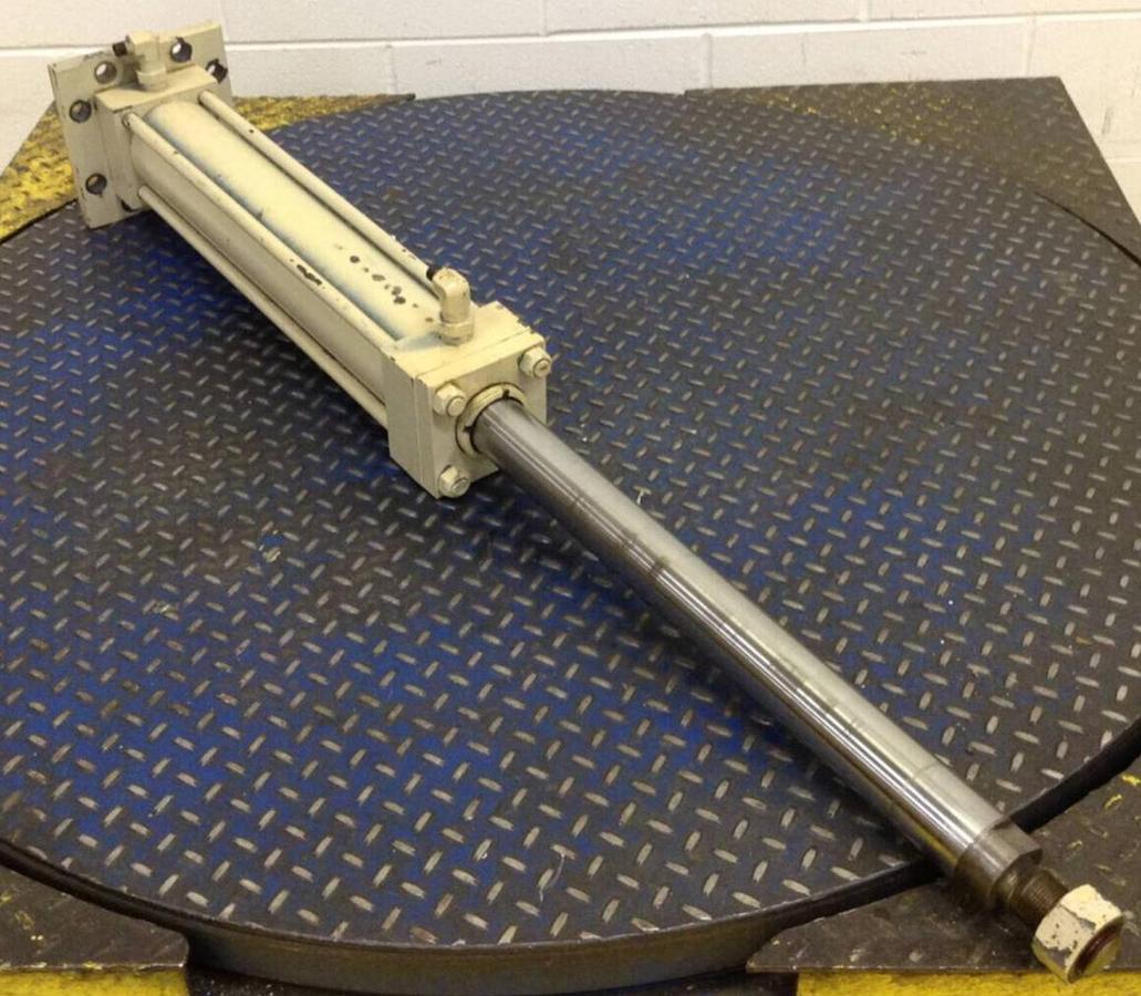 Used CINCINNATI MILACRON Injection Carriage Cylinder CYLINDER225 USED