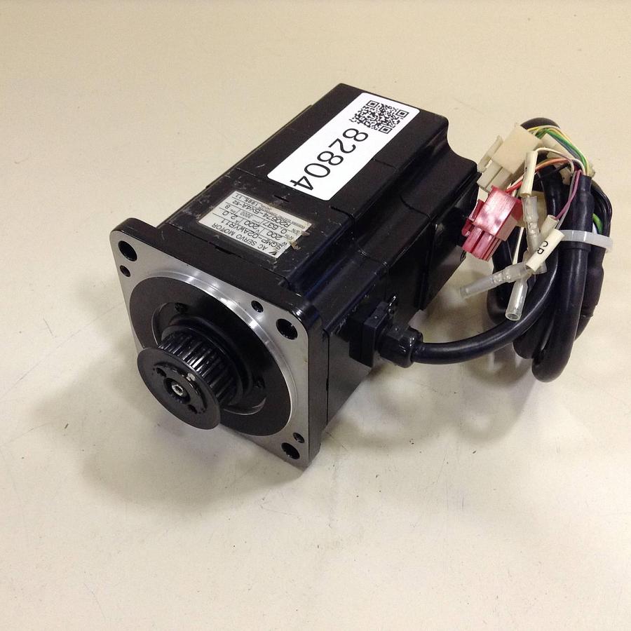 Used YASKAWA AC Servo Motor SGMP-02AWYR11 Used