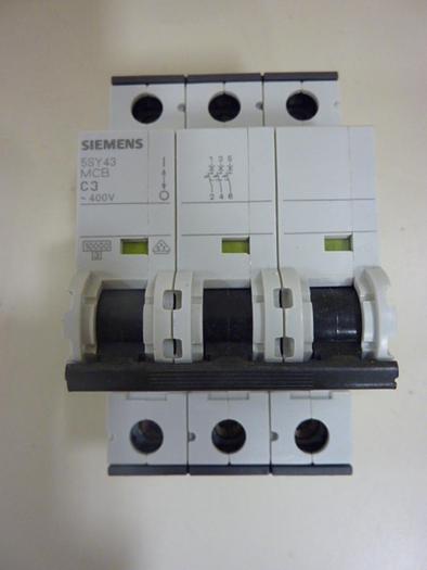 Used SIEMENS 3 Amp Circuit Breaker 5SY4303-7 #46954