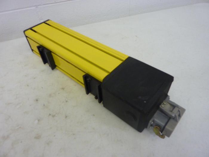 Used SICK OPTIC ELECTRONIC Sender Unit AGSS 300-2121 #50390
